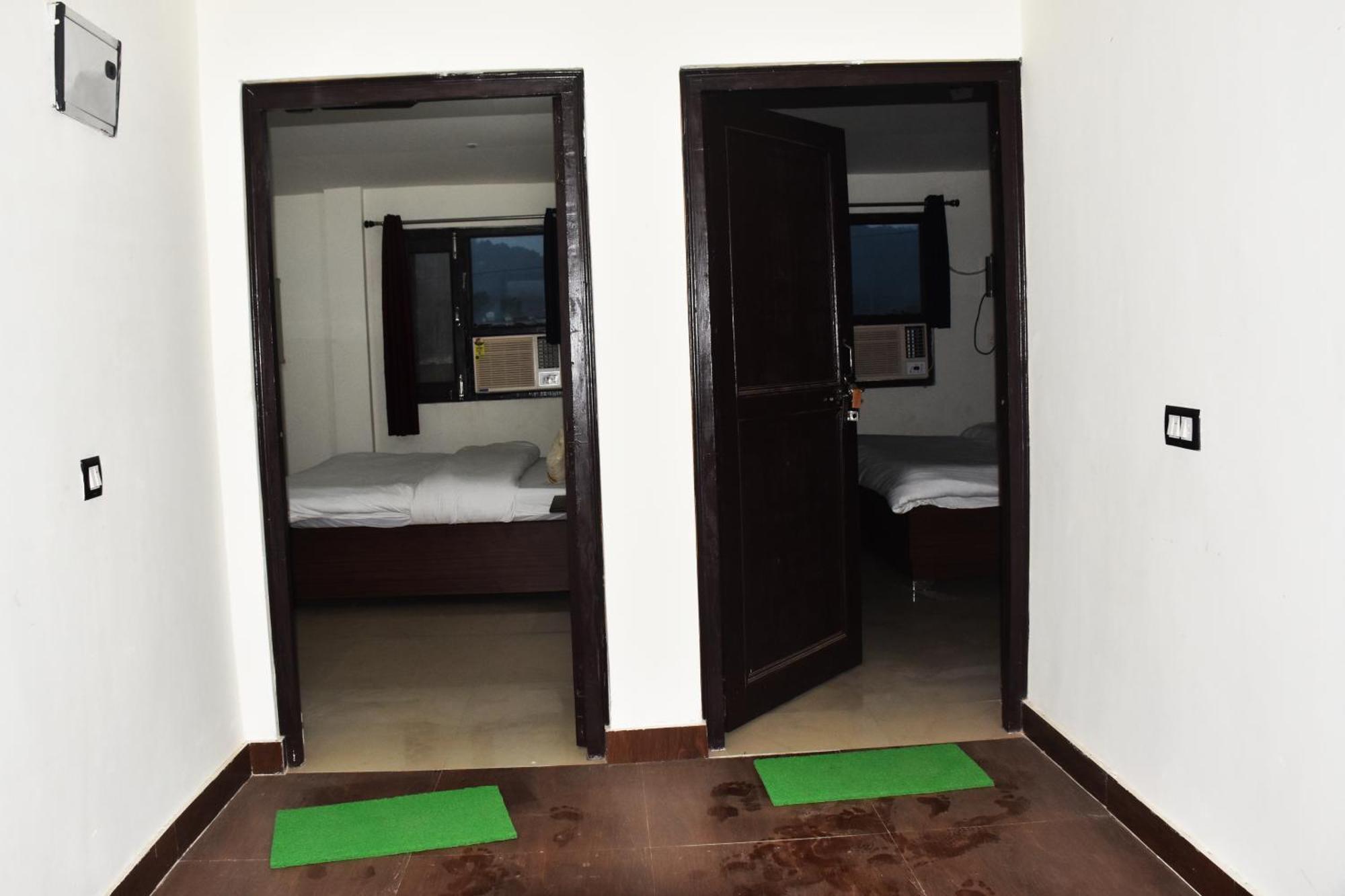 Corbett Bhavesh Home Stay Jhirna Room photo